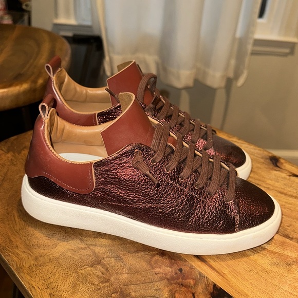 Red Metallic Esseutesse Sneakers size 36 - Picture 5 of 7